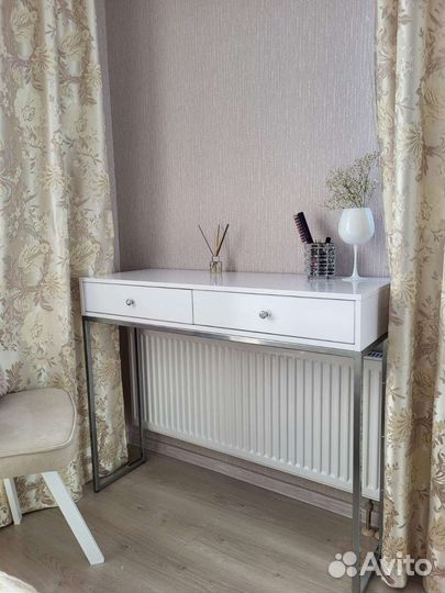 Консоль и тумба