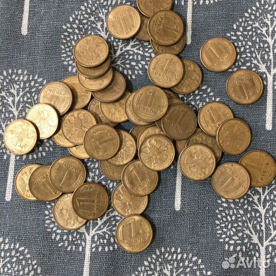 Монеты 92,93 г
