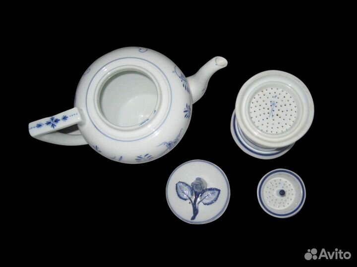 Антикварные чайник и сахарница. 1930-е годы