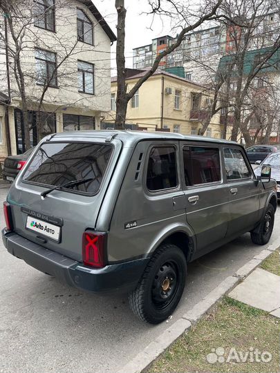 LADA 4x4 (Нива) 1.7 МТ, 2009, 100 000 км