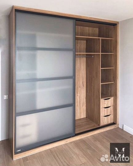 Шкаф с антресолью