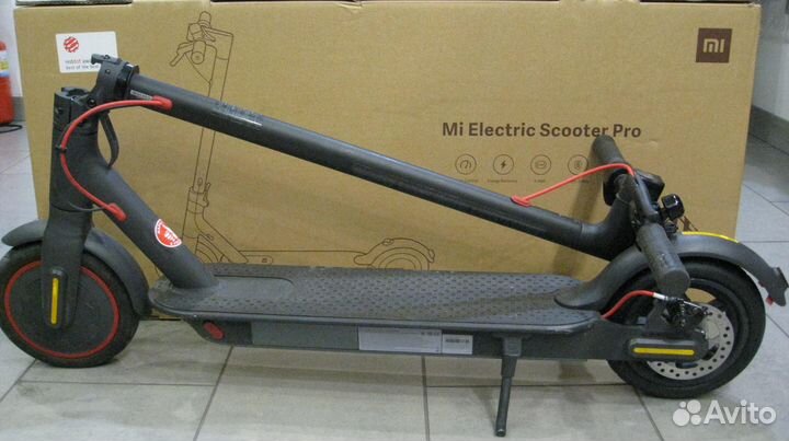 Электросамокат Xiaomi Mi Electric Scooter Pro