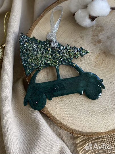 Набор новогодних игрушек из эпоксидной смолы