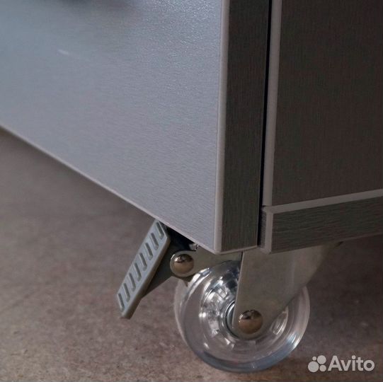 Педикюрная тумба с уф блоком Ту-1