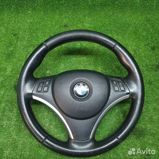 Руль (рулевое колесо) BMW E87
