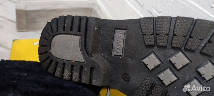 Ботинки зимние для девочки 37