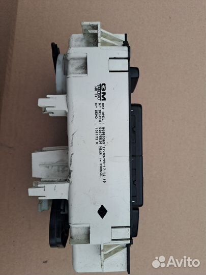 Блок управления климатом Opel Astra