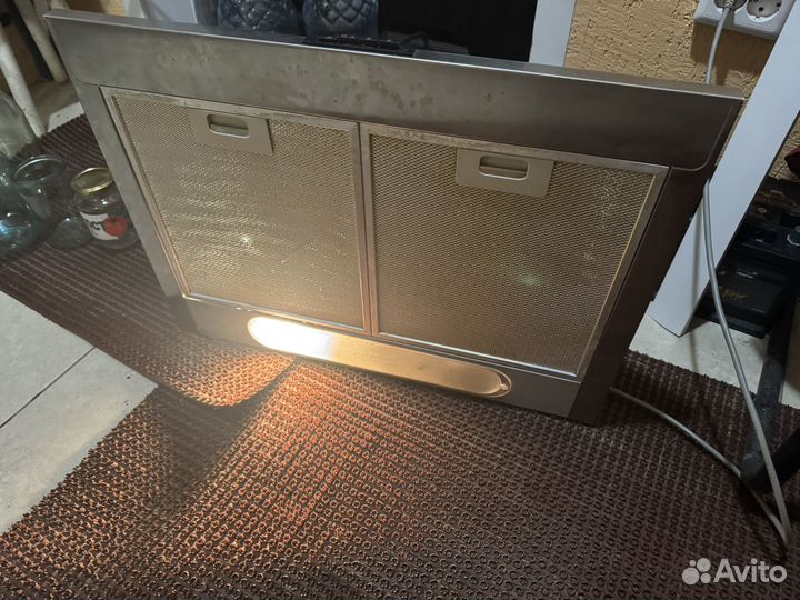 Кухонная вытяжка