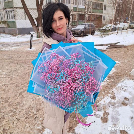 Букет из радужной гипсофилы