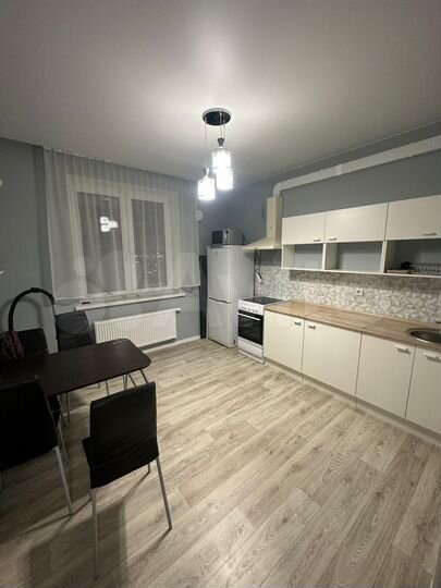 2-к. квартира, 53 м², 8/16 эт.