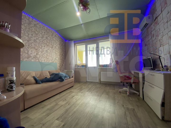 2-к. квартира, 74,9 м², 5/5 эт.