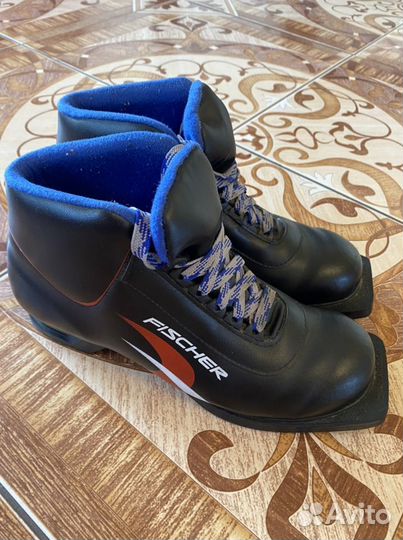 Лыжные ботинки fischer 75