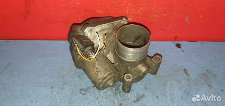 Заслонка дросcельная Volkswagen Audi Skoda