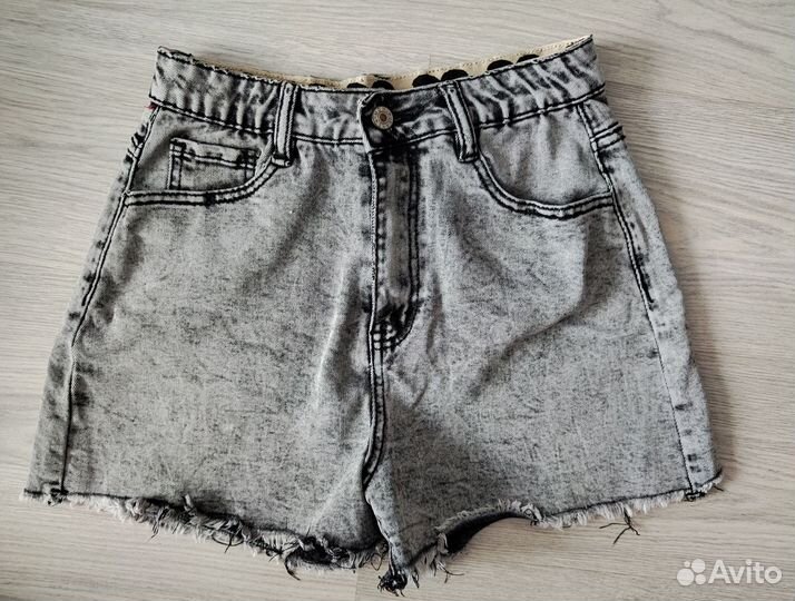 Шорты женские