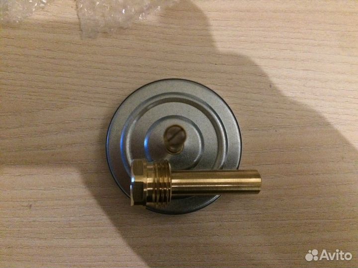 Биметаллический осевой термометр