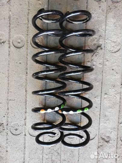 Пружины задние на поло седан