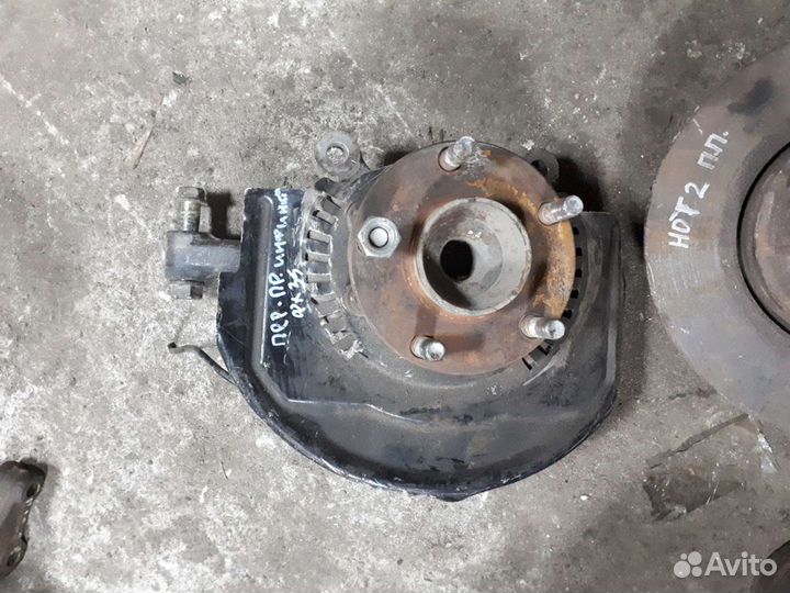 Инфинити Фх 35 кулак поворотный передний правый