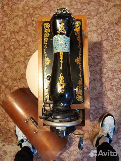 Цена договорная Швейная машинка