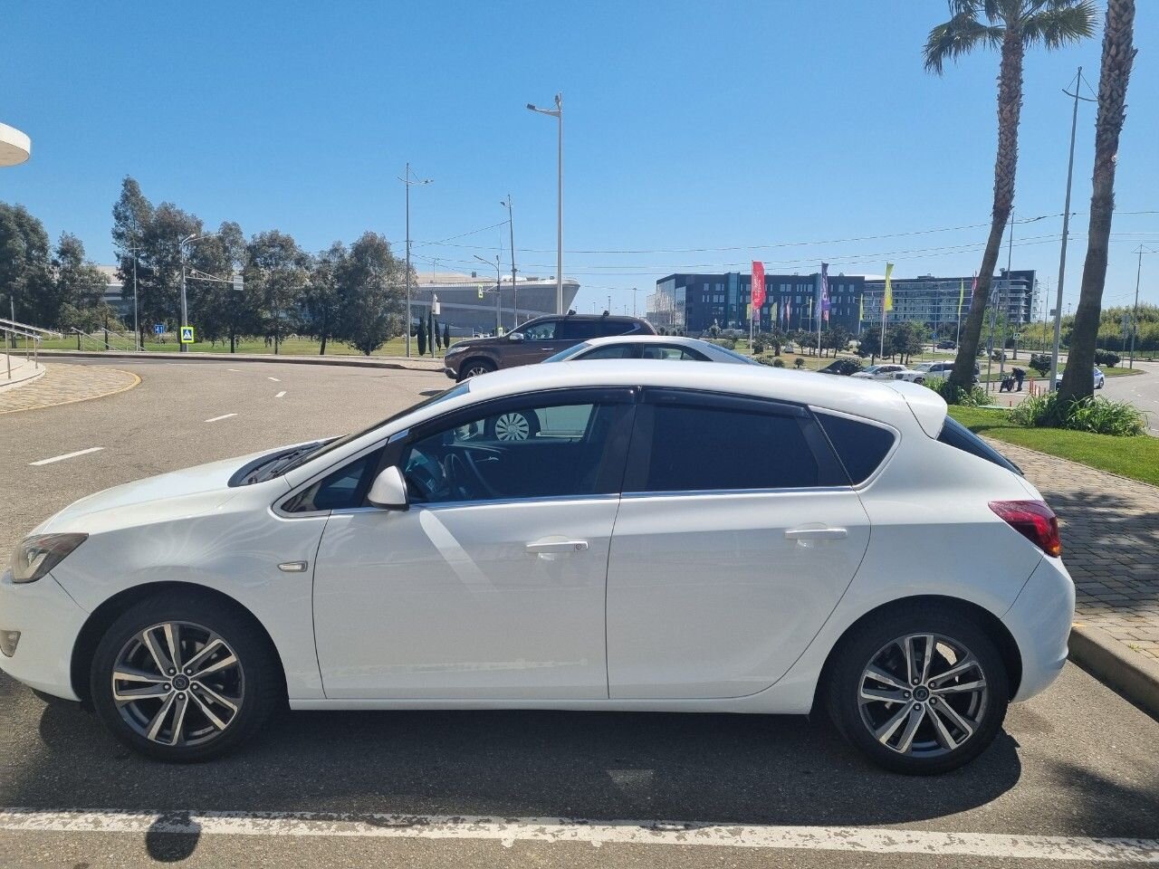 Opel Astra: фото владельца