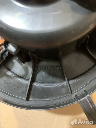 Мотор отопителя Volkswagen Skoda 3C1820015T