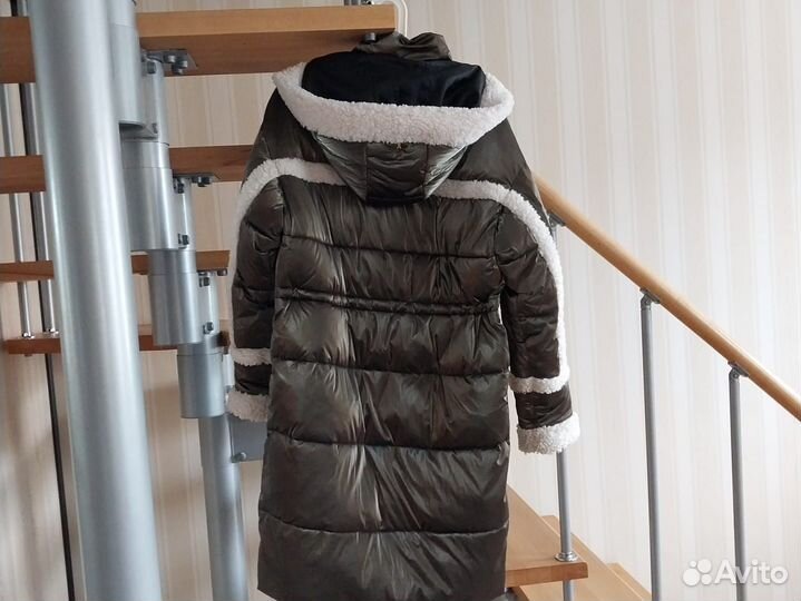 Пуховик зимний женский 44 46