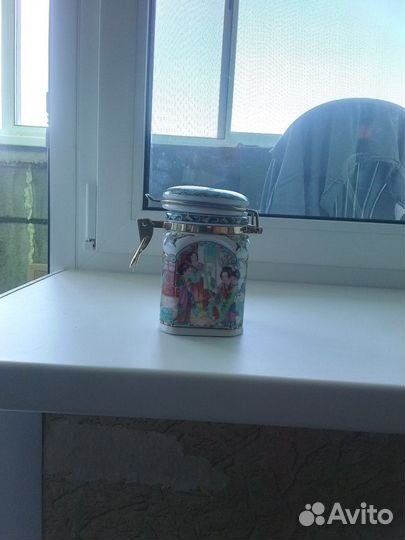 Банка для сыпучих продуктов с клипсой