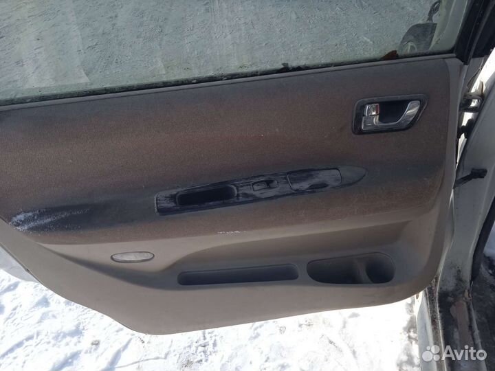 Дверная карта задняя mitsubishi chariot grandis