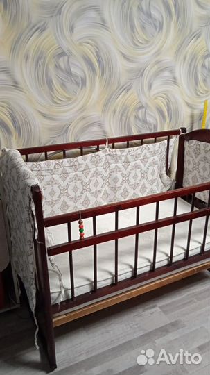 Детская кроватка