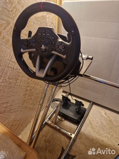 Игровой руль Hori Racing Wheel для PS4 и пк