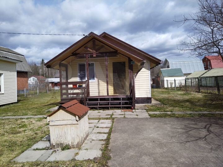 Дача 30 м² на участке 6 сот.