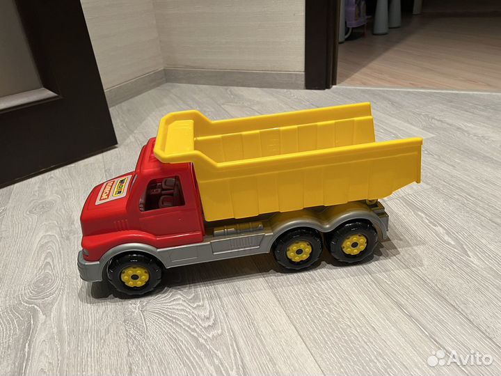 Детские развивающие игрушки