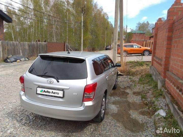 Toyota Corolla Fielder 1.5 CVT, 2011, 180 000 км