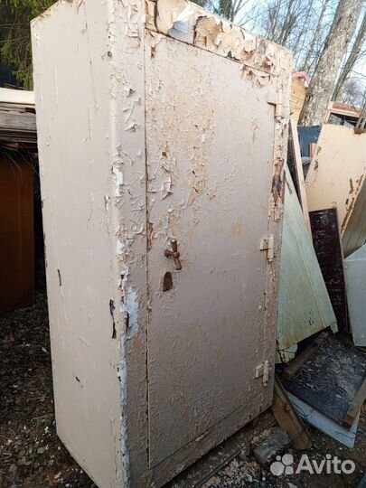 Оружейный сейф бу