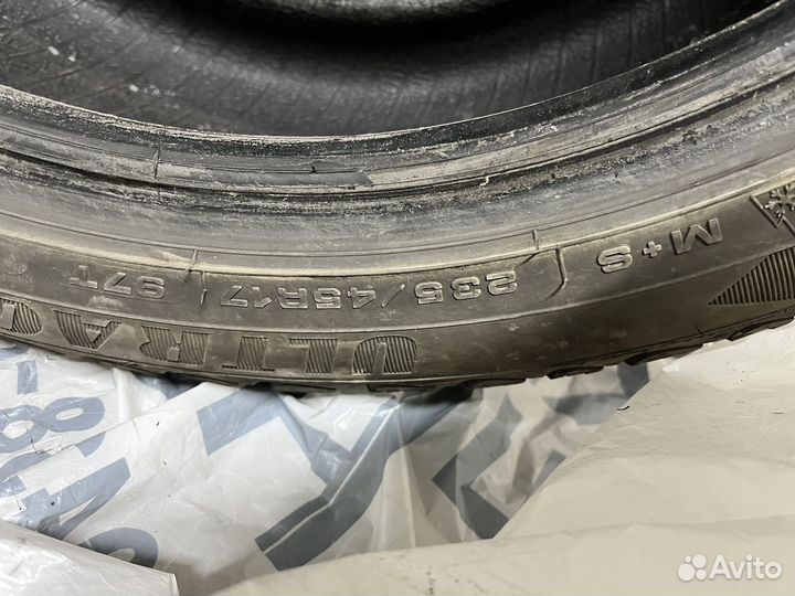 Goodyear Ultra Grip Ice Arctic 2 235/45 R17