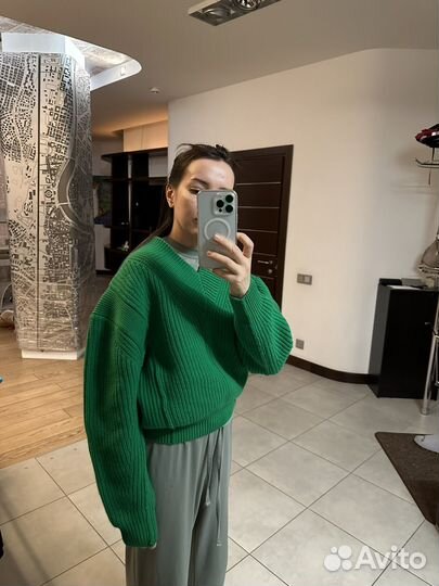 Свитер из шерсти