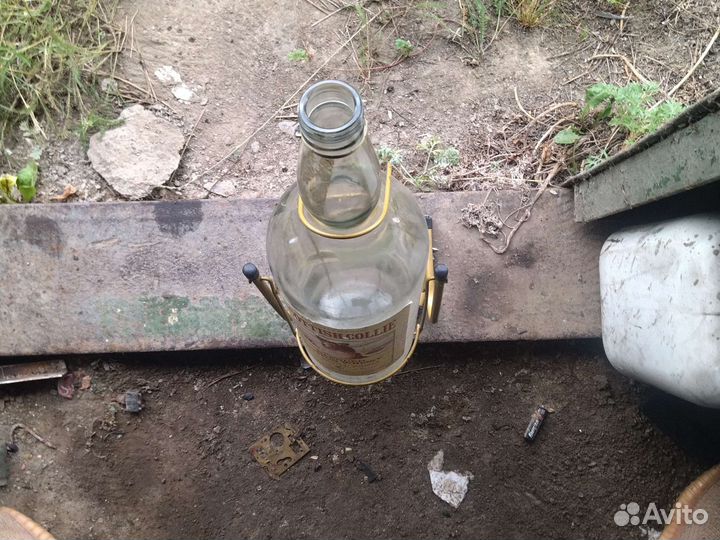 Бутыль на качелях