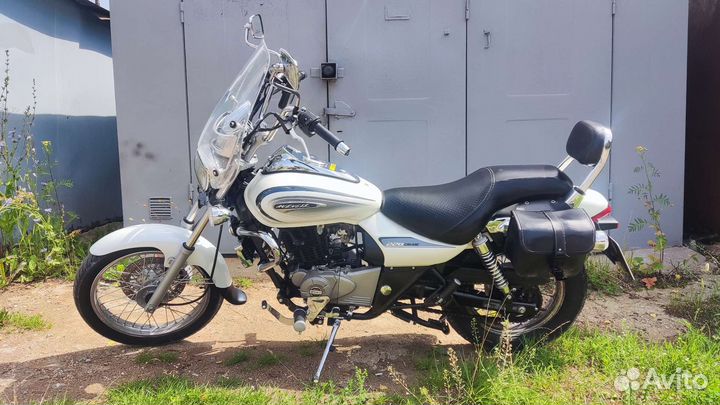 Bajaj avenger cruise 220