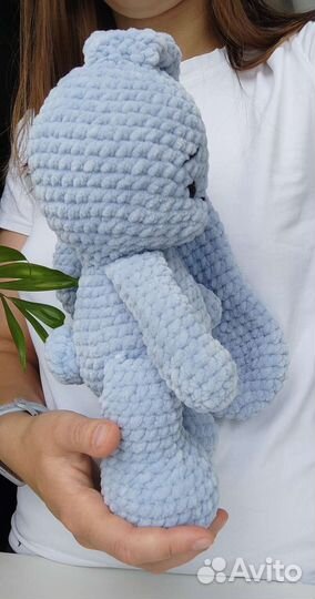 Вязаные игрушки заяц