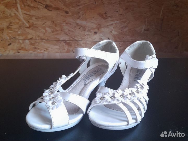 Туфли на каблуках детские для девочки 31 размер