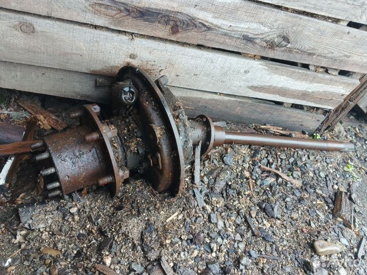 Поворотный кулак газ 66 правый