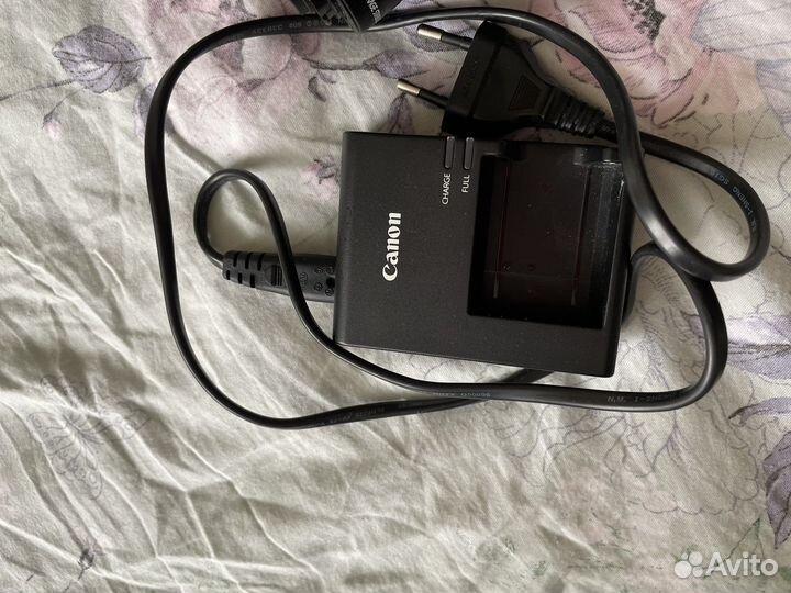 Зеркальный фотоаппарат canon eos 1100d