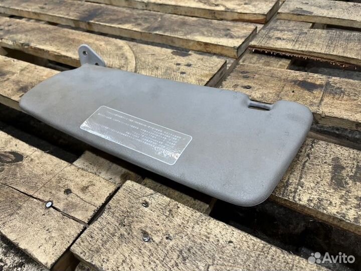 Козырек солнцезащитный правый Bmw 3 E36 M50B20