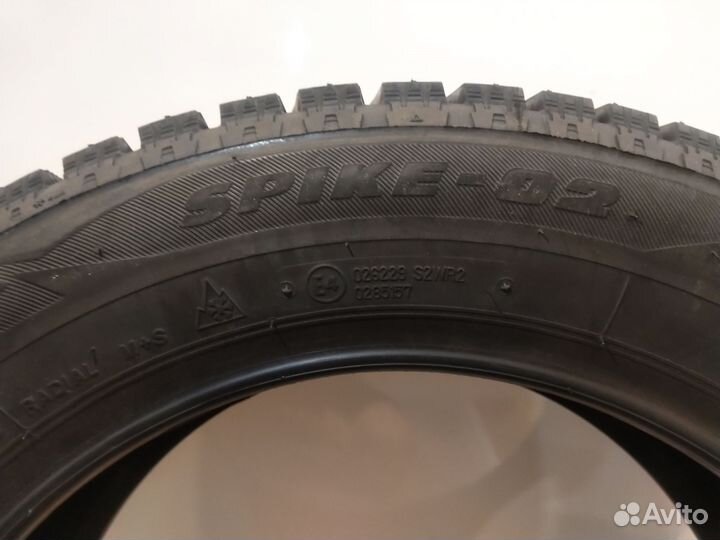 Bridgestone Blizzak Spike-02 185/60 R15 84T