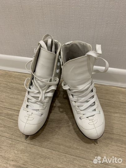 Коньки фигурные детские 35 размер