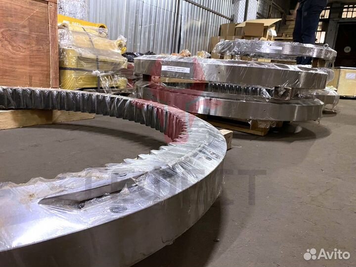 Поворотный круг JCB JS200lcbt JRB0017