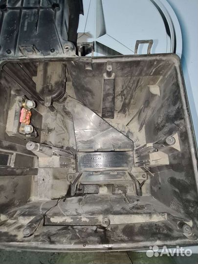 Корпус блока предохранителей Mercedes W639