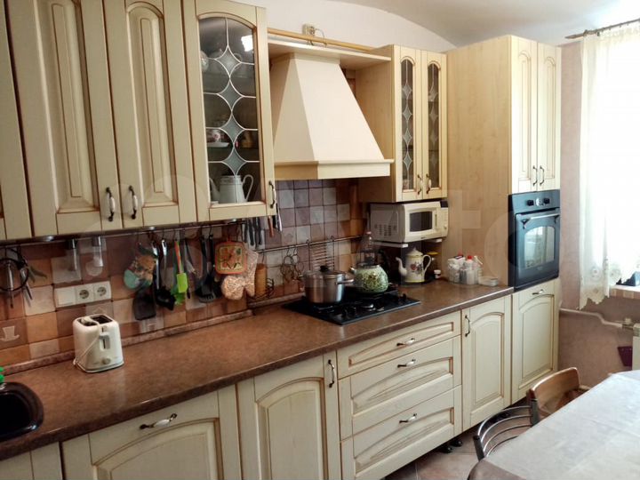 3-к. квартира, 104 м², 2/6 эт.