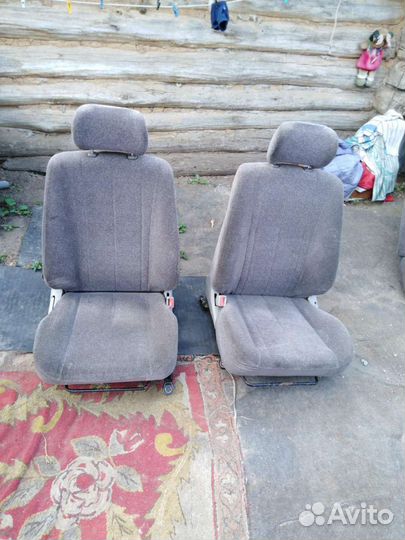 Сиденья на Toyota sprint