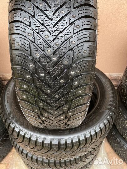 Nokian Tyres Hakkapeliitta 10p SUV 235/55 R20 32L