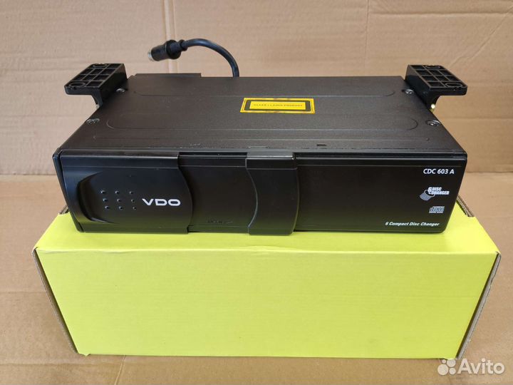 CD-чейнджер VDO CDC-601A